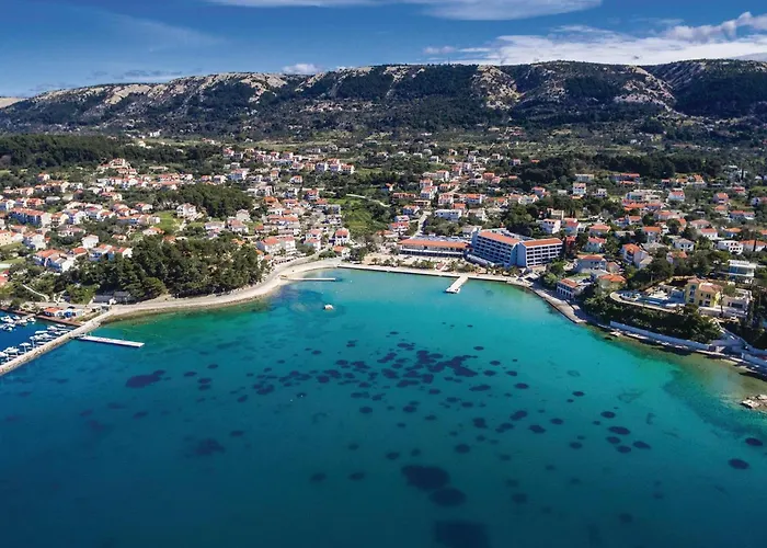 度假居 4 Bedroom Awesome In