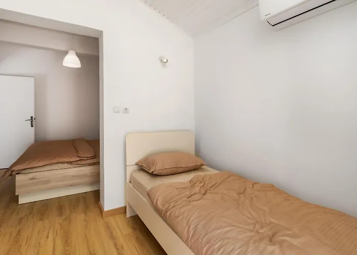 4 Bedroom Awesome In