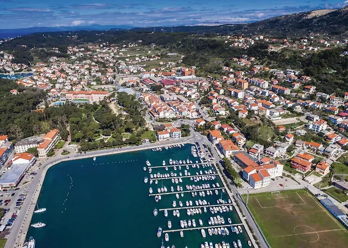 度假居 4 Bedroom Awesome In